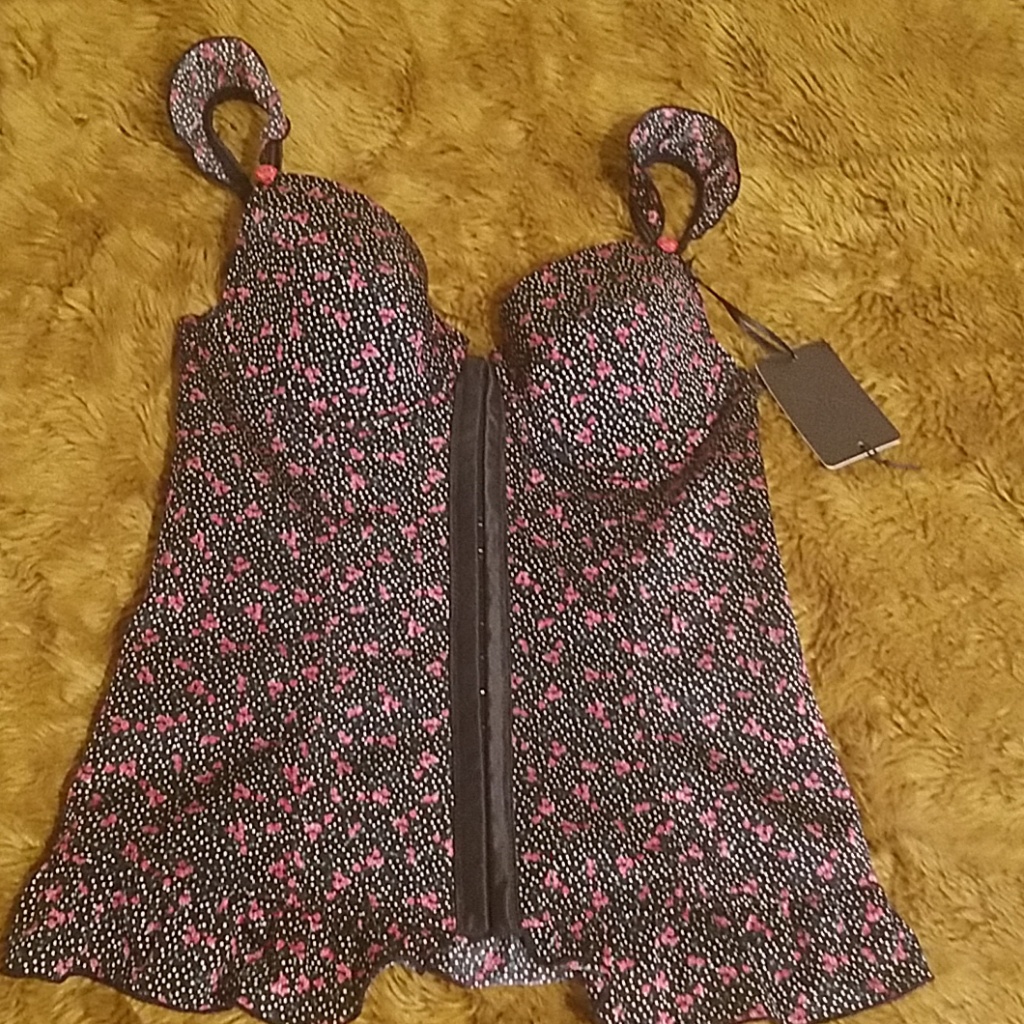 Kardashian Intimates Kardashian Intimates